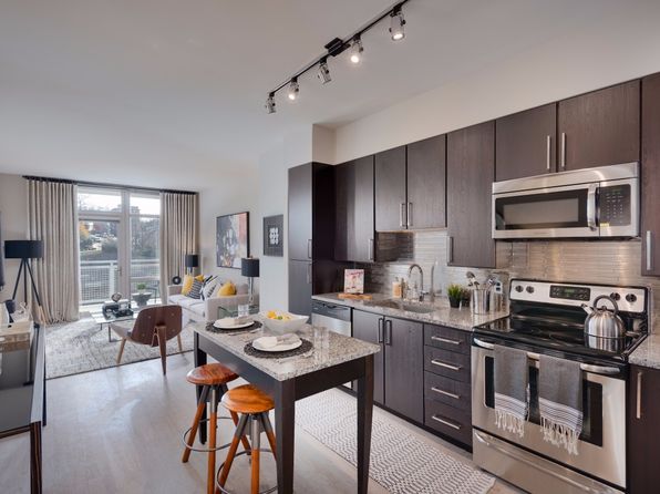 1515 N Queen St #2139563