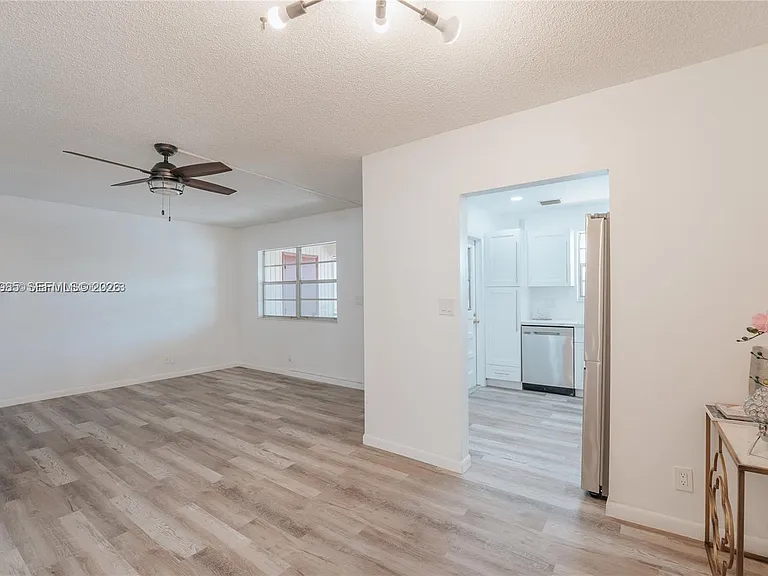 2041 NW 81st Ave #427 — Photo 8