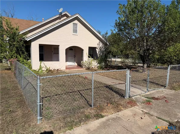 318 S 29th St, Temple, TX 76504