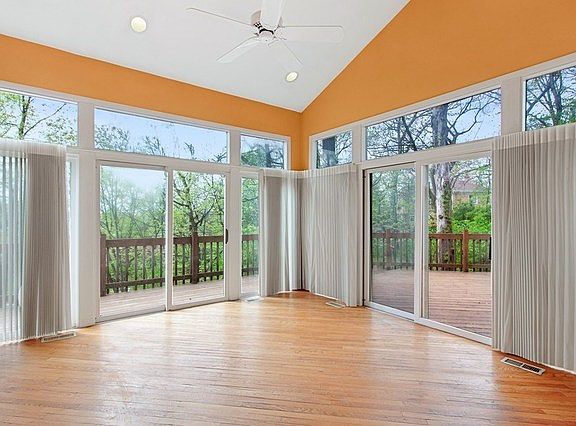 4th image of 222 Saint Andrews Dr