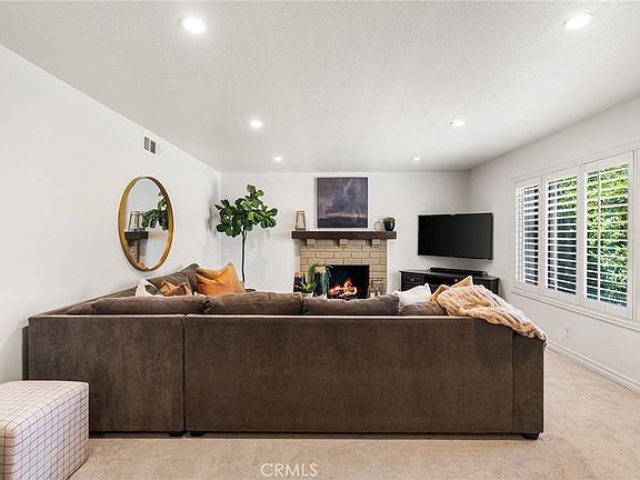 4th image of 2118 Peachwood Ln