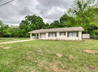 8491 Meadow Parkway Dr, Shreveport, LA 71108