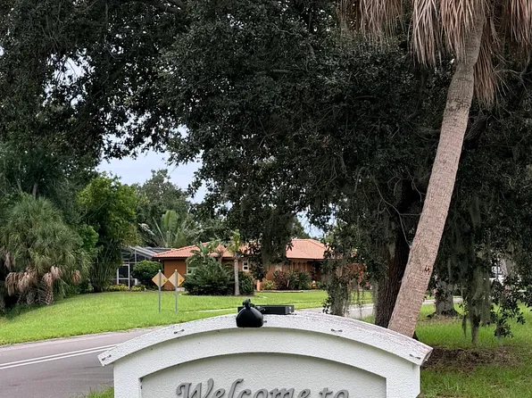7472 Blaine Way, Sarasota, FL 34231
