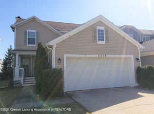 6808 Cotswald Dr, Grand Ledge, MI 48837