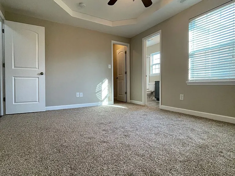 308 Sinclair Ln — Photo 17