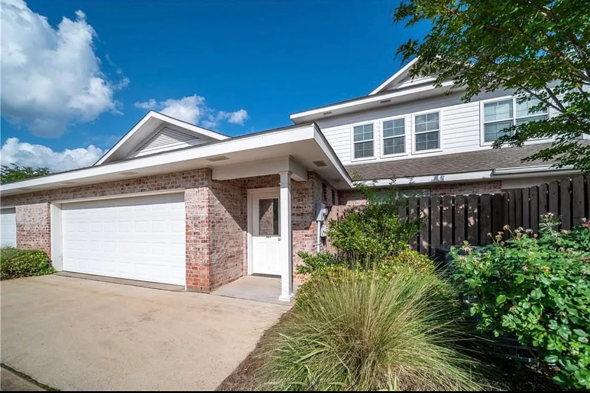 Building Photo - 420 Ansley Blvd