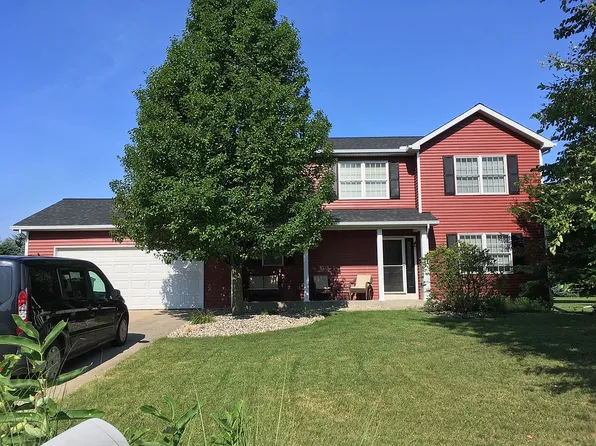 1131 N Peach Ct, Plainwell, MI 49080