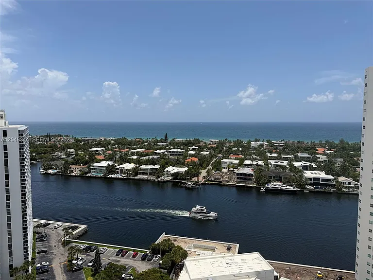20281 E Country Club Dr #2104 — Photo 4