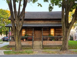 408 S Blackhoof St, Wapakoneta, OH 45895