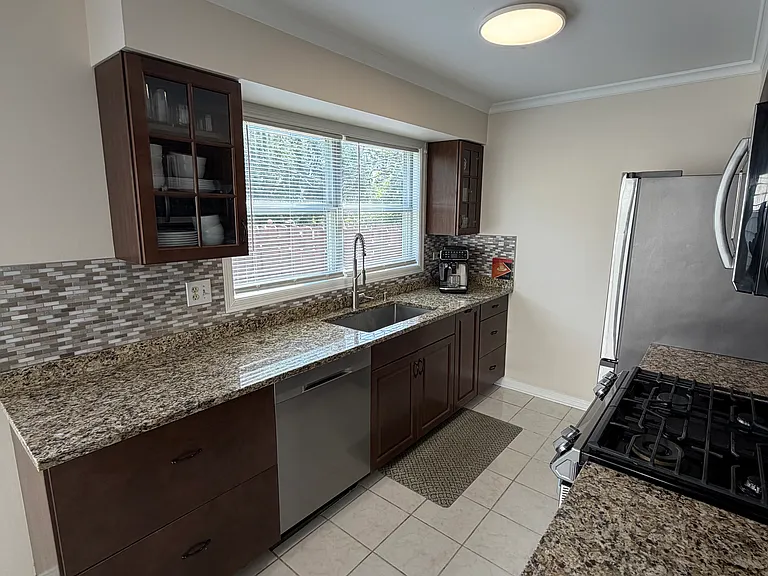 Walnut Cir — Photo 9