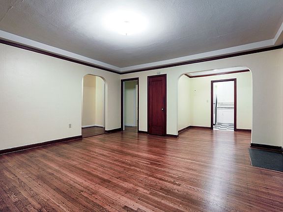 4th image of 2510 NE 11th Ave #163