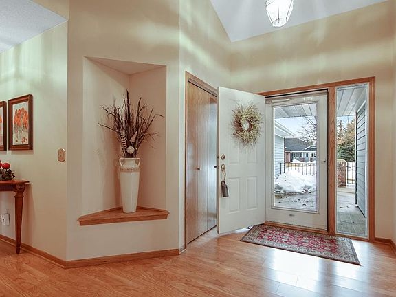 5th image of 1116 Lois Ct
