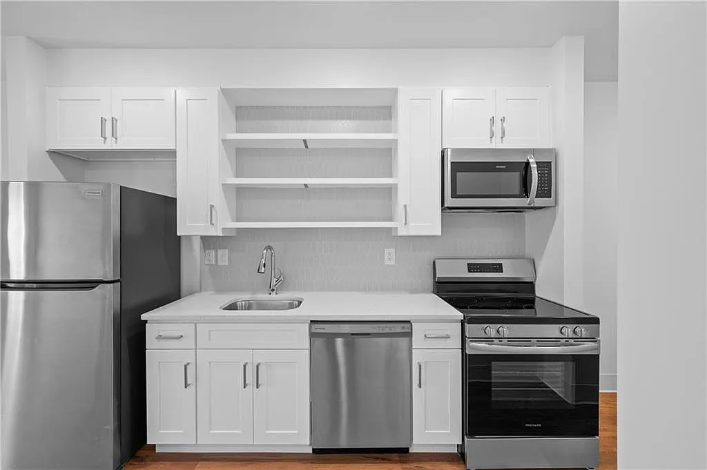 1 bed, 1.0 bath, 756 sqft, $1,750 — Photo 4