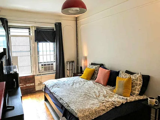 Rented by Downtown Mgt & Realty LLC | media 13
