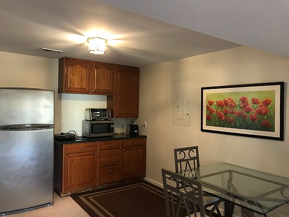 4th image of 10890 Peachwood Dr #B