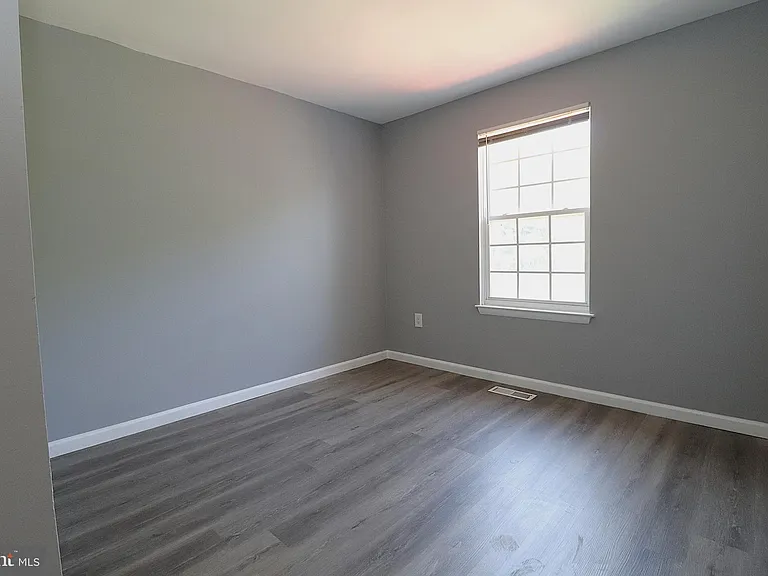 18365 Honeylocust Cir — Photo 21