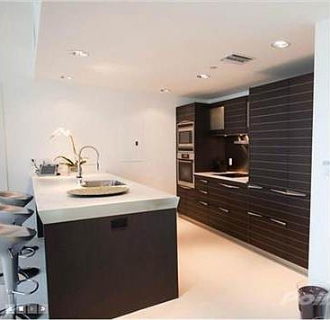 1st image of 200 Biscayne Blvd Unit 3107