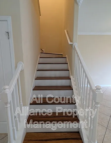 4272 Fennwood Ct — Photo 13
