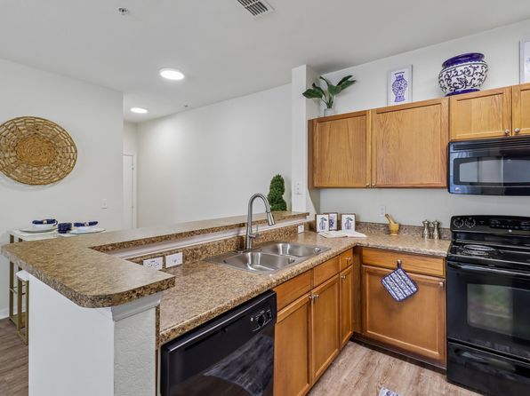 3550 Lake Center Dr #5-108
