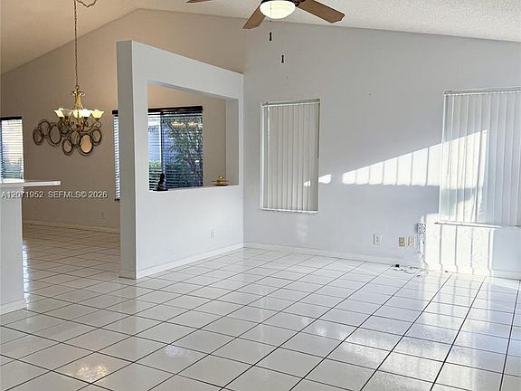 4th image of 4340 Pine Ridge Ct
