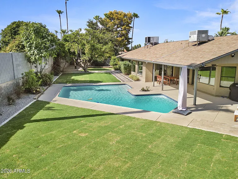 2601 E Sahuaro Dr — Photo 24