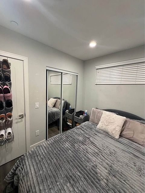 1st image of 2631 S La Salle Ave #5