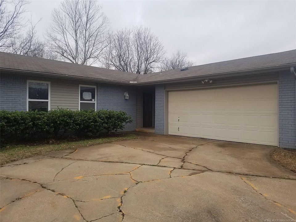 1st image of 21618 E 32nd Pl S
