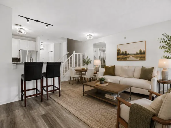 660 N 2nd St Unit 126, Minneapolis, MN 55401