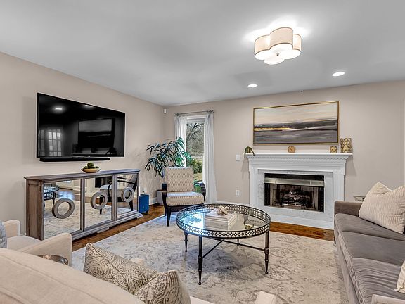 5th image of 5624 Hearthstone Ln