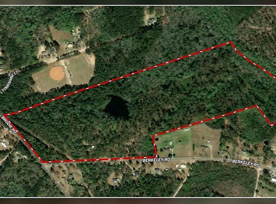 2nd image of 564 Berkeley Rd