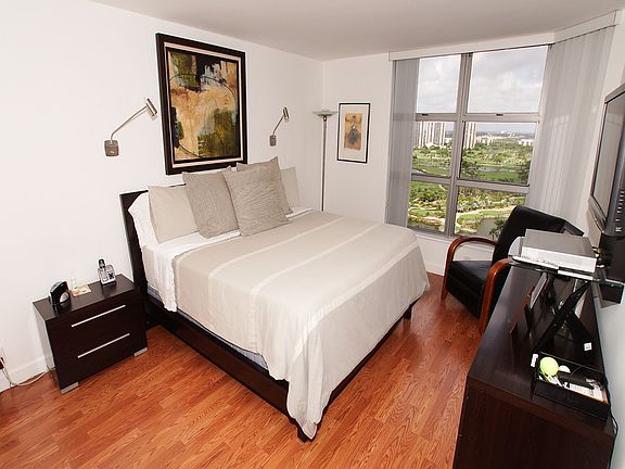 2nd image of 3400 NE 192nd St APT 2106