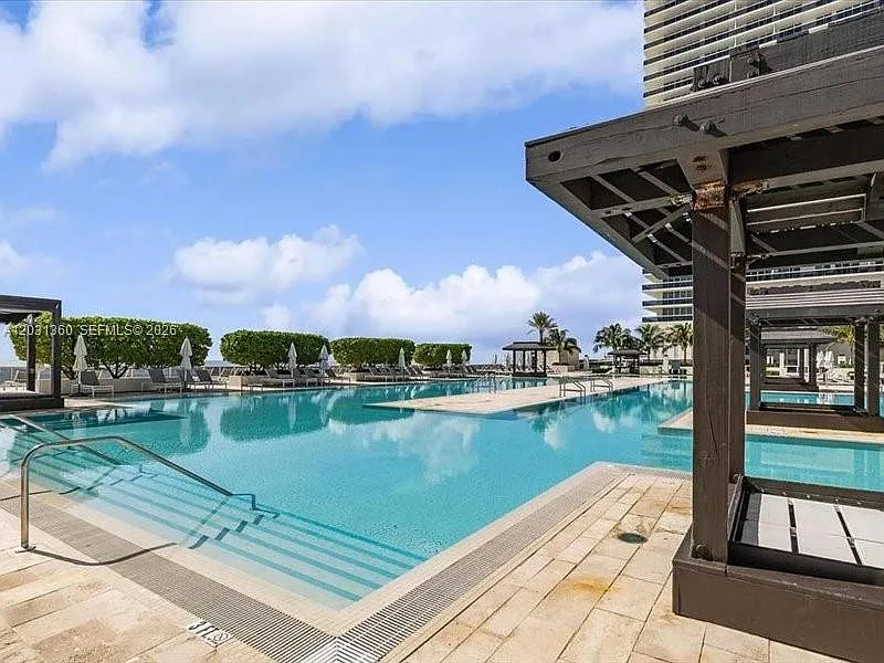 Beach Club Three Condo — Photo 3