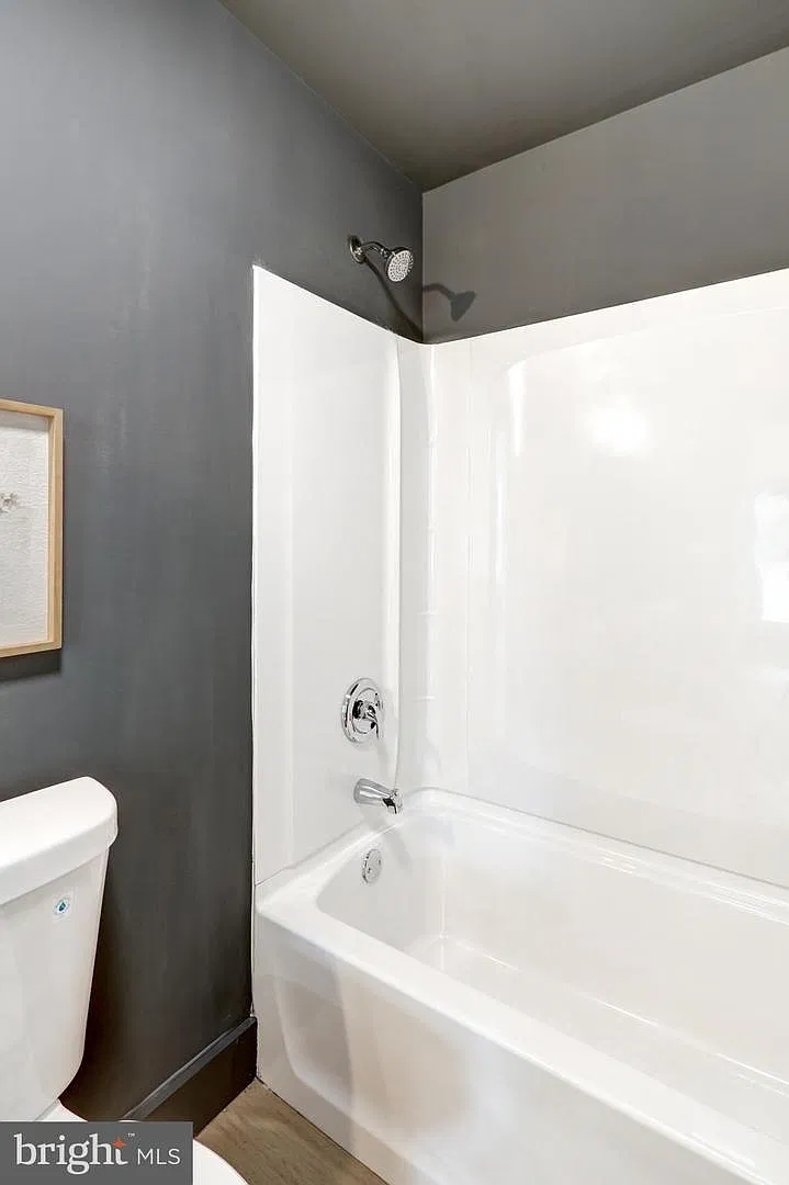 120 Wayne Avenue - 1 — Photo 2