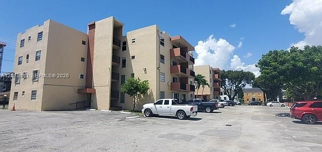 1st image of 677 SW 9th Ave APT 102