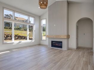 1113 North DIVISION Street, Waunakee, WI 53597