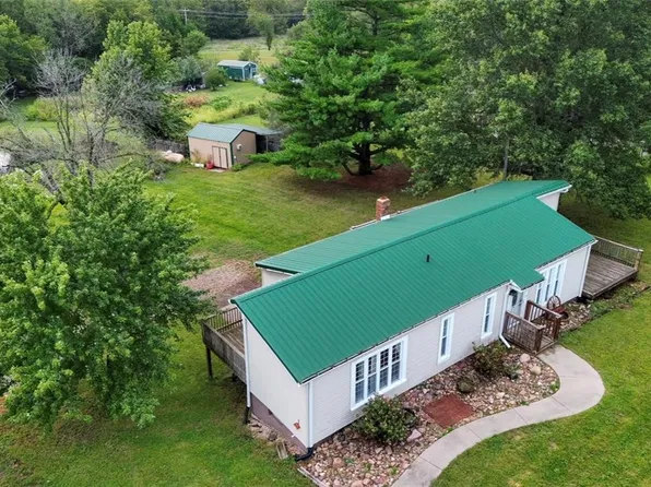 25499 State Hwy, Maryville, MO 64468