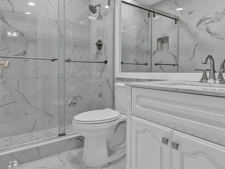 10290 NW 60th Pl — Photo 34