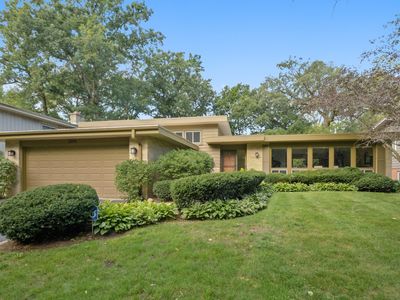 2896 Twin Oaks Dr, Highland Park, IL, 60035