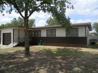 303 33rd St, Snyder, TX 79549