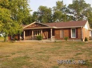 10668 Niggli Rd, Alhambra, IL 62001