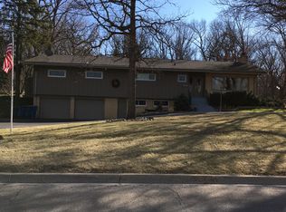 8055 W 123rd St, Palos Park, IL