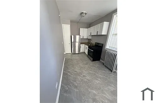 6214 S Eberhart Ave Photo 1