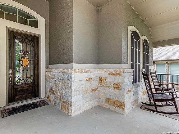 2nd image of 724 Sawgrass