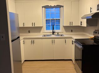43 Front St #2, Suncook, NH 03275