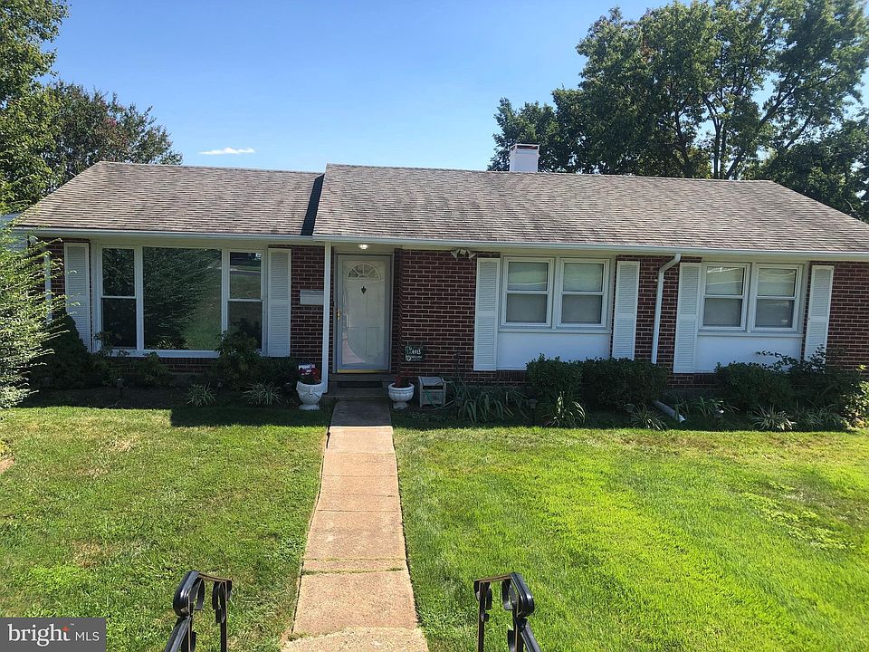 1st image of 4913 Upland Dr