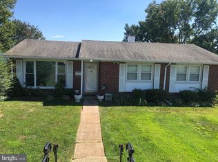 4913 Upland Dr, Alexandria, VA 22310