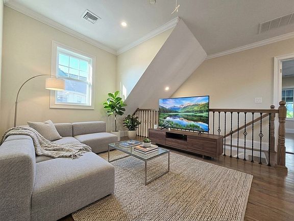 2nd image of 152 Washington St #3