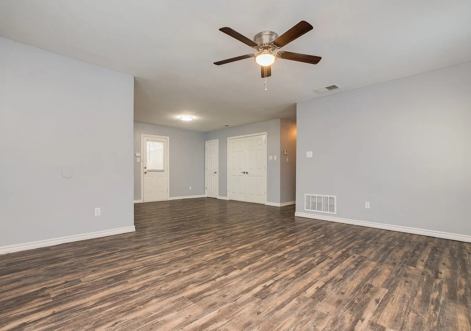 1008 Canal ST — Photo 3