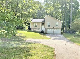 2594 Bomar Rd, Douglasville, GA 30135