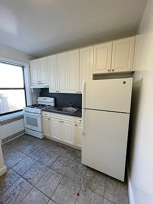 Rented by TORNADO REALTY LLC | media 53